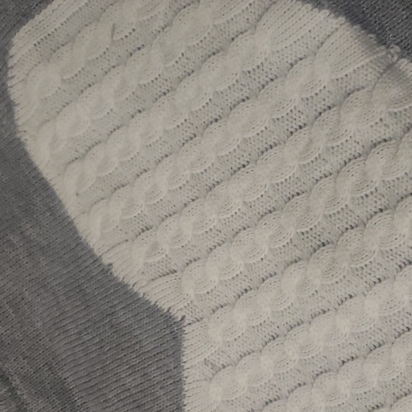 1 M left💕New boutique heart sweater - Picture 6 of 8